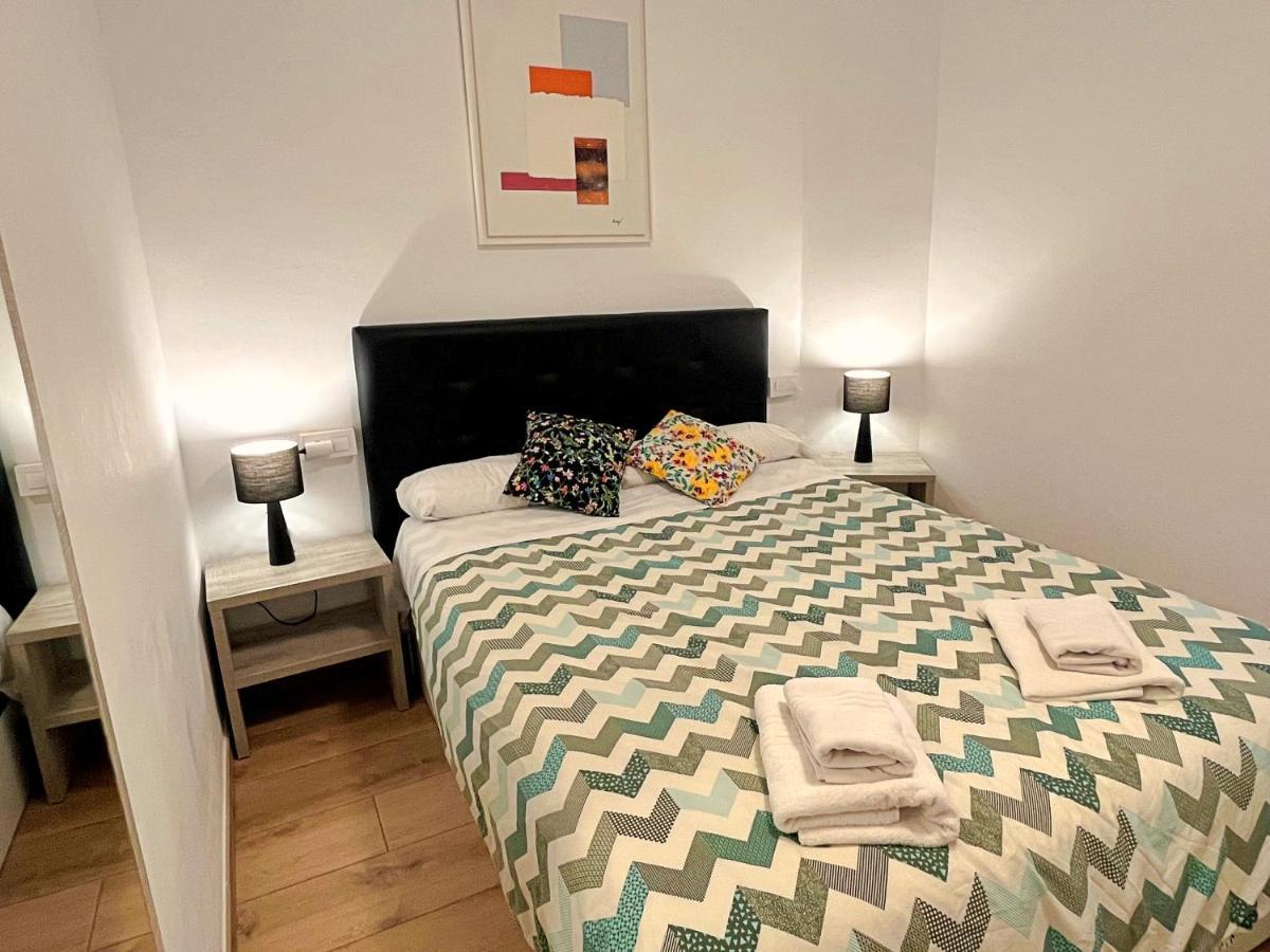 Apartamento Cerca De La Playa Blanes Esterno foto