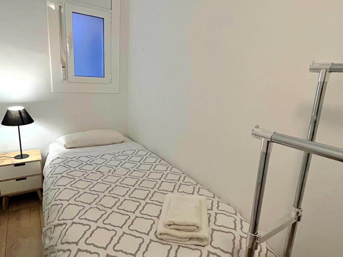 Apartamento Cerca De La Playa Blanes Esterno foto